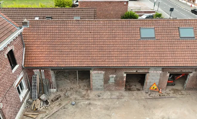 Rénovation et extension d'un corps de ferme comprenant l'aménagement de la grange, Seclin, FACO-RENO