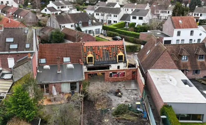 Realisation d'une extension et la modification de la toiture principale sur bondues, Seclin, FACO-RENO